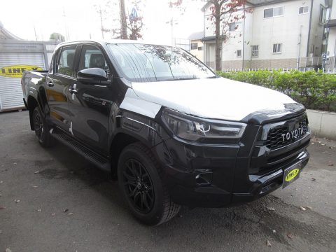 ハイラックス新グレード”HILUX GR SPORT ”LINE-Xスプレーオンでピットイン！！